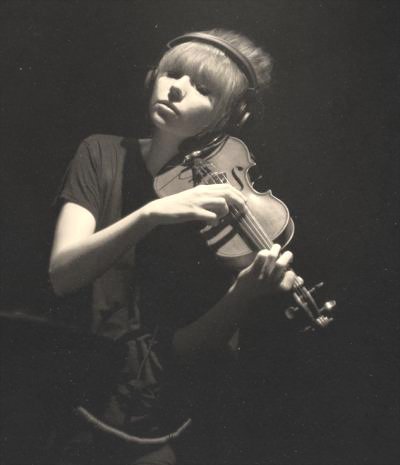 Poppy Ackroyd - Paper